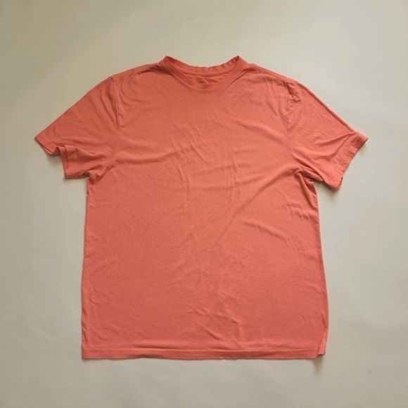 Athletic Works performance t-shirt large (42-44) - Picture 2 of 2